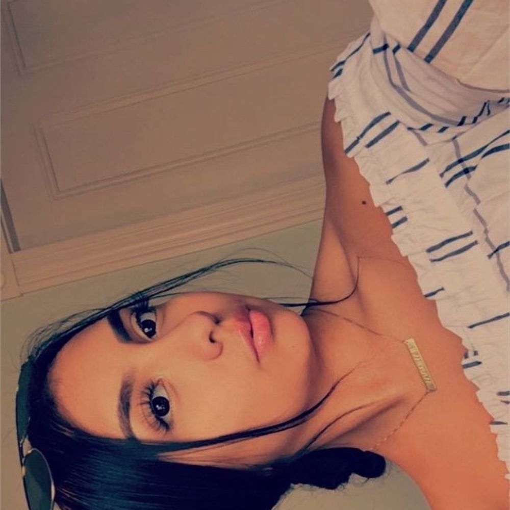 Meet your Posher, Keyri